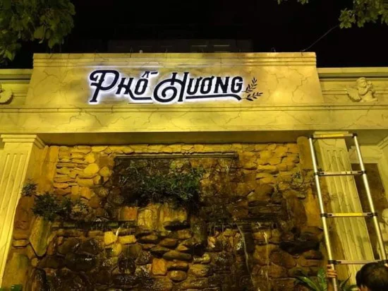 Công trình bảng hiệu quảng cáo đẹp tại Phố Hương